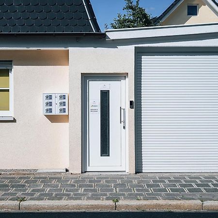 Ferienwohnung Schleicher Mit Klimaanlage Zirndorf Dış mekan fotoğraf